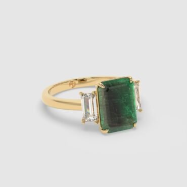 Enchanting Green Elegant Ring